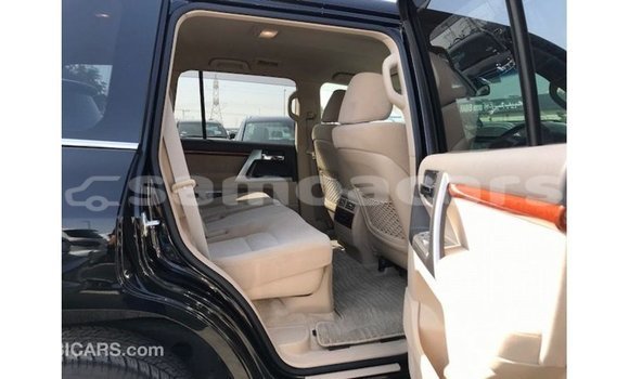 Buy Import Toyota Land Cruiser Black Car in Import - Dubai in A'ana Buy Import Toyota Land Cruiser Black Car in Import - Dubai in A'ana