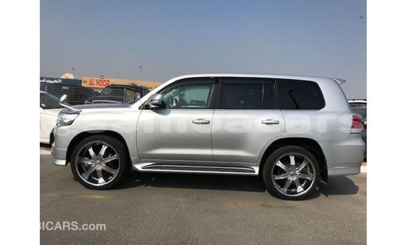 Buy Import Toyota Land Cruiser Other Car in Import - Dubai in A'ana Buy Import Toyota Land Cruiser Other Car in Import - Dubai in A'ana