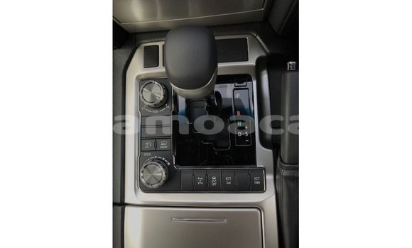 Buy Import Toyota Land Cruiser White Car in Import - Dubai in A'ana Buy Import Toyota Land Cruiser White Car in Import - Dubai in A'ana