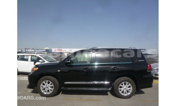 Buy Import Toyota Land Cruiser Black Car in Import - Dubai in A'ana Buy Import Toyota Land Cruiser Black Car in Import - Dubai in A'ana