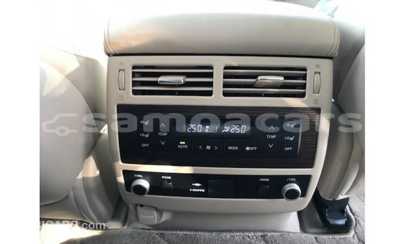 Buy Import Toyota Land Cruiser White Car in Import - Dubai in A'ana Buy Import Toyota Land Cruiser White Car in Import - Dubai in A'ana