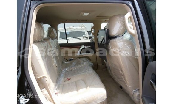 Buy Import Toyota Land Cruiser Black Car in Import - Dubai in A'ana Buy Import Toyota Land Cruiser Black Car in Import - Dubai in A'ana