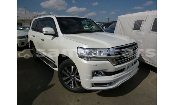 Buy Import Toyota Land Cruiser White Car in Import - Dubai in A'ana Buy Import Toyota Land Cruiser White Car in Import - Dubai in A'ana