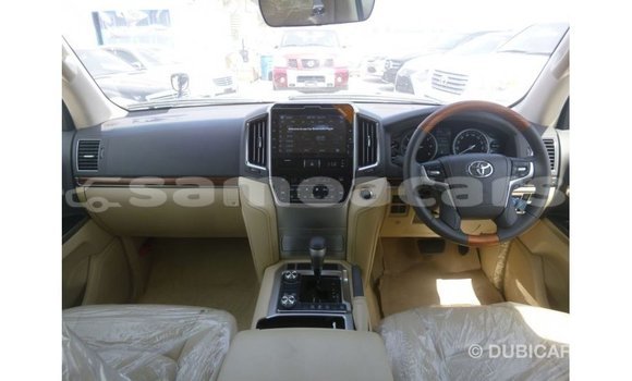 Buy Import Toyota Land Cruiser Black Car in Import - Dubai in A'ana Buy Import Toyota Land Cruiser Black Car in Import - Dubai in A'ana
