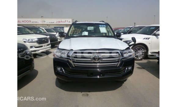 Buy Import Toyota Land Cruiser Black Car in Import - Dubai in A'ana Buy Import Toyota Land Cruiser Black Car in Import - Dubai in A'ana