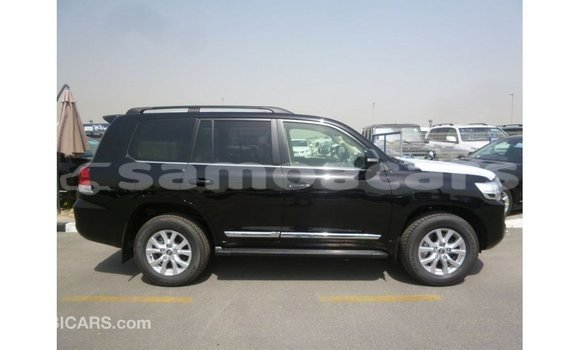 Buy Import Toyota Land Cruiser Black Car in Import - Dubai in A'ana Buy Import Toyota Land Cruiser Black Car in Import - Dubai in A'ana