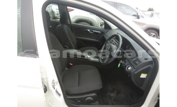 Buy Import Mercedes-Benz 200 White Car in Import - Dubai in A'ana Buy Import Mercedes-Benz 200 White Car in Import - Dubai in A'ana