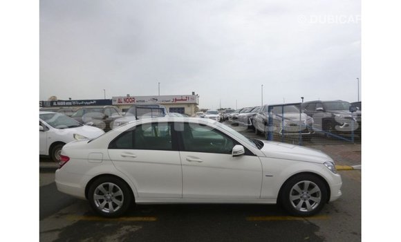 Buy Import Mercedes-Benz 200 White Car in Import - Dubai in A'ana Buy Import Mercedes-Benz 200 White Car in Import - Dubai in A'ana
