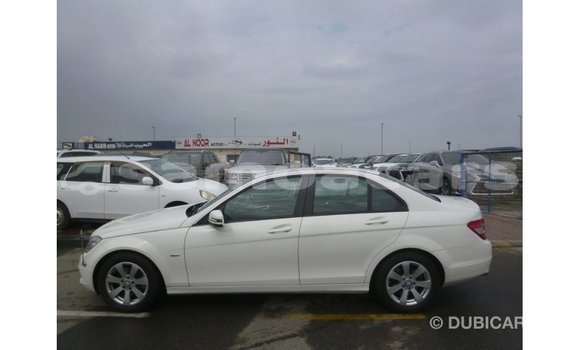 Buy Import Mercedes-Benz 200 White Car in Import - Dubai in A'ana Buy Import Mercedes-Benz 200 White Car in Import - Dubai in A'ana