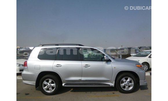 Acheter Import Voiture Toyota Land Cruiser Autre à Import - Dubai, A'ana Acheter Import Voiture Toyota Land Cruiser Autre à Import - Dubai, A'ana