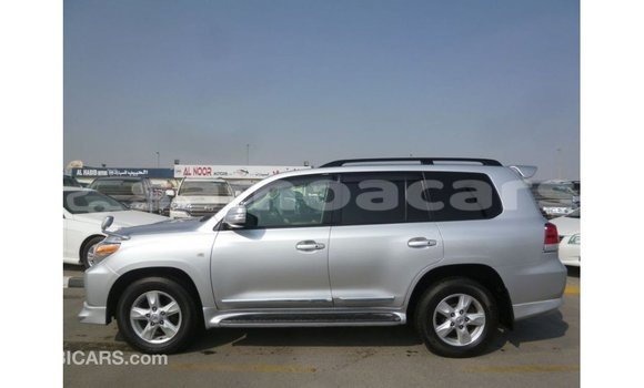 Acheter Import Voiture Toyota Land Cruiser Autre à Import - Dubai, A'ana Acheter Import Voiture Toyota Land Cruiser Autre à Import - Dubai, A'ana