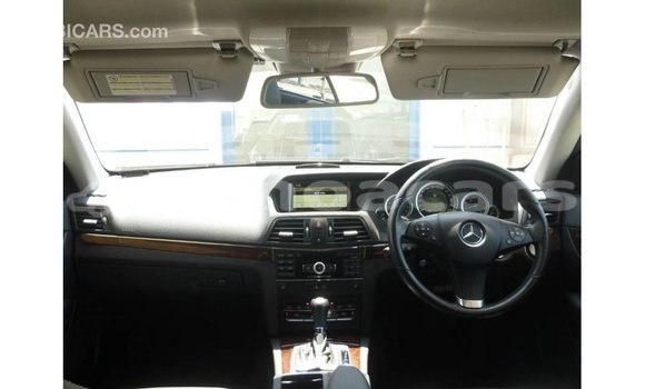 Buy Import Mercedes-Benz 250 Black Car in Import - Dubai in A'ana Buy Import Mercedes-Benz 250 Black Car in Import - Dubai in A'ana