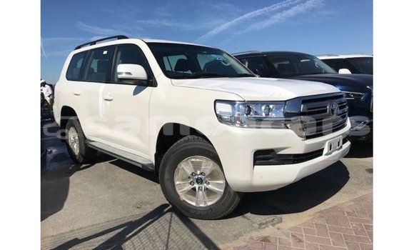 Buy Import Toyota Land Cruiser White Car in Import - Dubai in A'ana Buy Import Toyota Land Cruiser White Car in Import - Dubai in A'ana