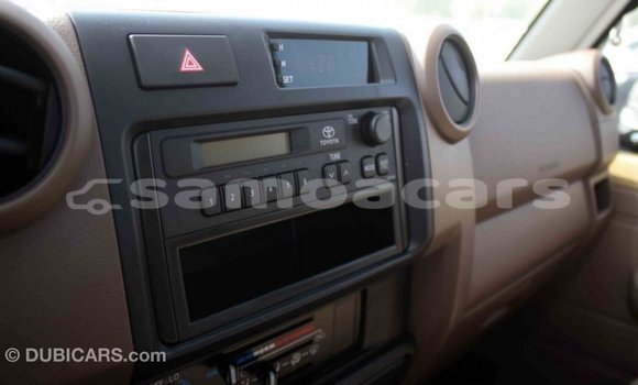 Buy Import Toyota Land Cruiser Beige Car in Import - Dubai in A'ana Buy Import Toyota Land Cruiser Beige Car in Import - Dubai in A'ana