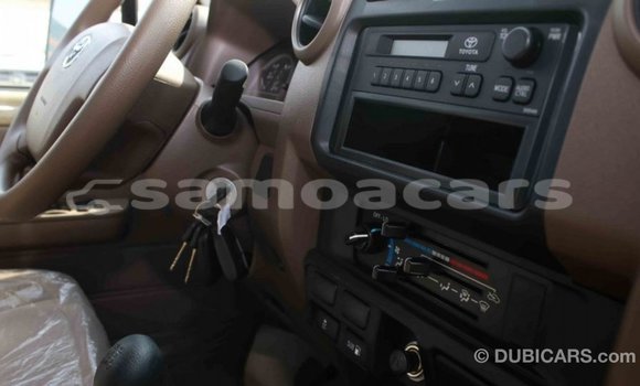 Buy Import Toyota Land Cruiser Beige Car in Import - Dubai in A'ana Buy Import Toyota Land Cruiser Beige Car in Import - Dubai in A'ana