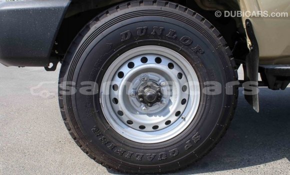 Buy Import Toyota Land Cruiser Beige Car in Import - Dubai in A'ana Buy Import Toyota Land Cruiser Beige Car in Import - Dubai in A'ana