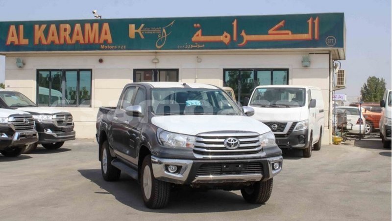 Big with watermark toyota hilux a ana import dubai 3880