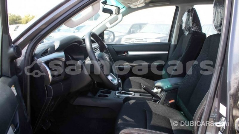 Big with watermark toyota hilux a ana import dubai 3880