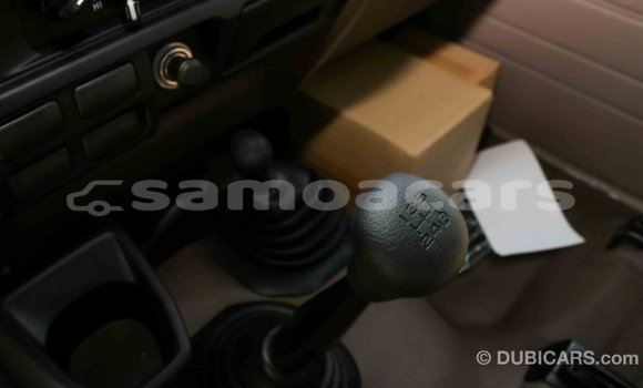 Acheter Import Voiture Toyota Land Cruiser Beige à Import - Dubai, A'ana Acheter Import Voiture Toyota Land Cruiser Beige à Import - Dubai, A'ana