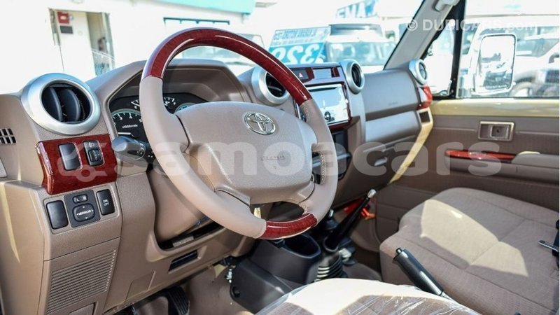 Big with watermark toyota land cruiser a ana import dubai 3887