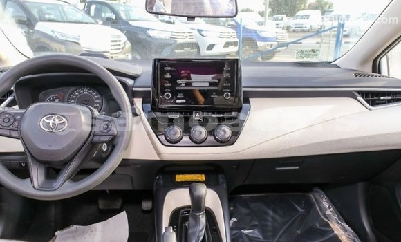 Buy Import Toyota Corolla White Car in Import - Dubai in A'ana Buy Import Toyota Corolla White Car in Import - Dubai in A'ana