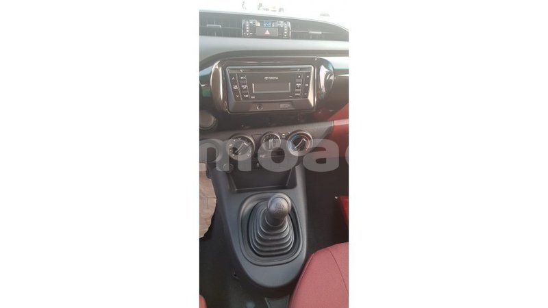 Big with watermark toyota hilux a ana import dubai 3893