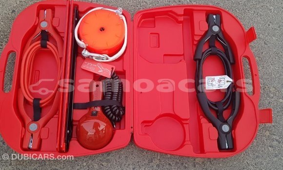 Acheter Import Voiture Toyota Hilux Blanc à Import - Dubai, A'ana Acheter Import Voiture Toyota Hilux Blanc à Import - Dubai, A'ana