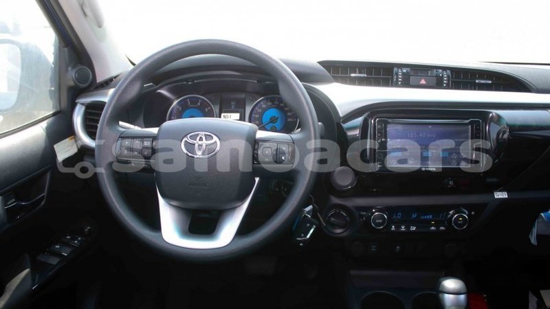 Big with watermark toyota hilux a ana import dubai 3894