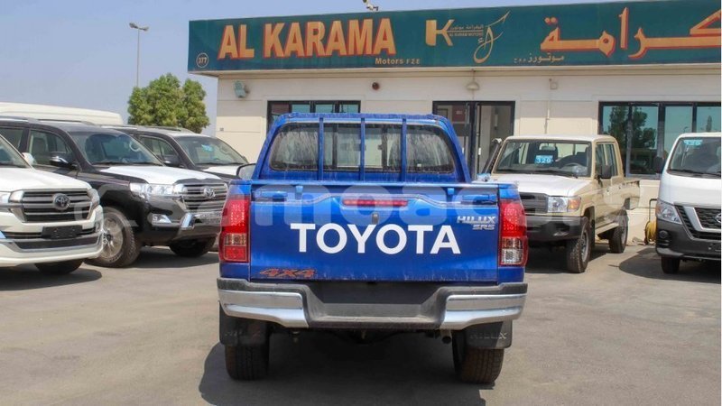 Big with watermark toyota hilux a ana import dubai 3894