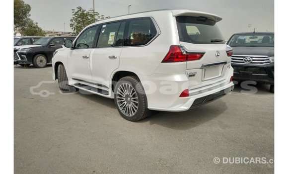 Buy Import Lexus LX White Car in Import - Dubai in A'ana Buy Import Lexus LX White Car in Import - Dubai in A'ana