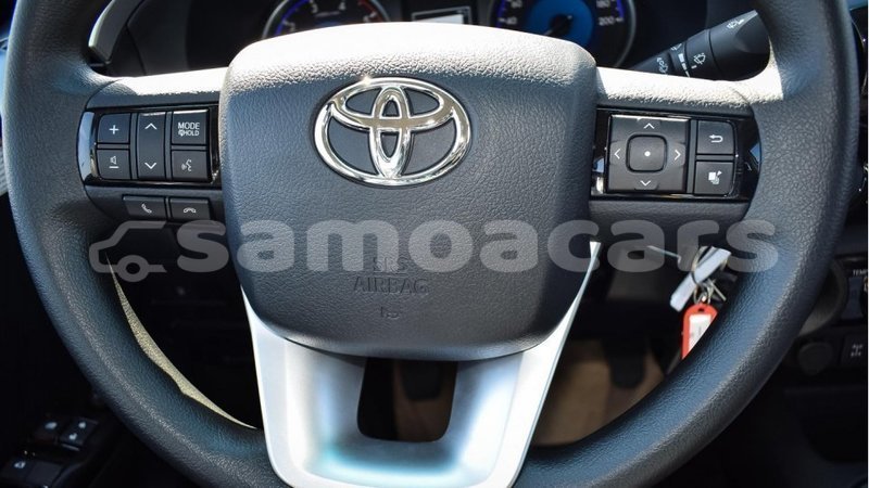 Big with watermark toyota hilux a ana import dubai 3896