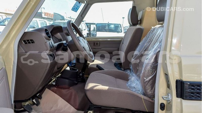 Big with watermark toyota land cruiser a ana import dubai 3898