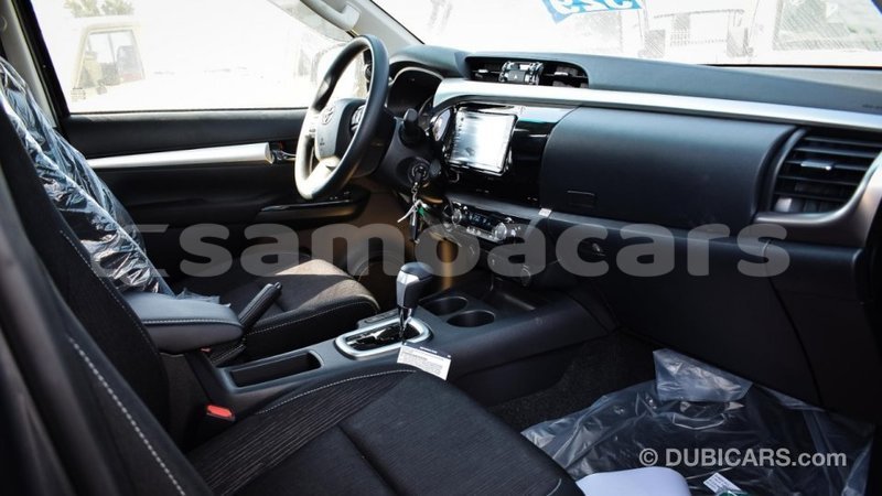 Big with watermark toyota hilux a ana import dubai 3899