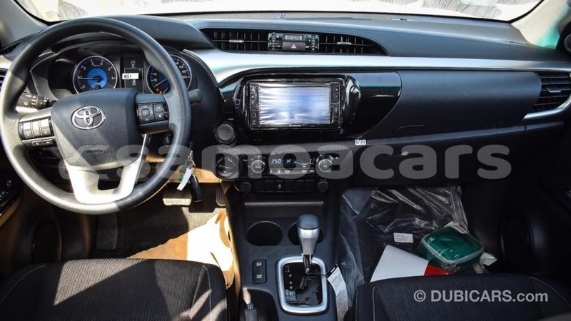 Big with watermark toyota hilux a ana import dubai 3899