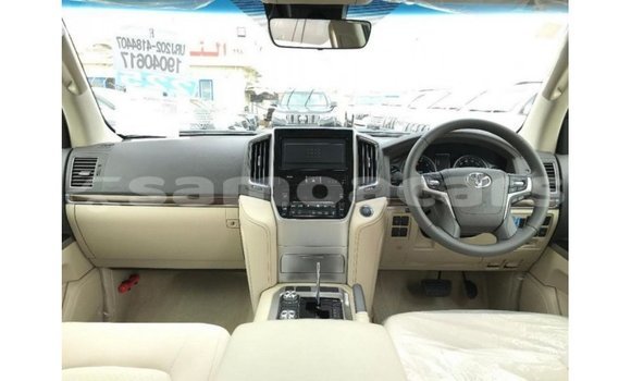 Buy Import Toyota Land Cruiser Other Car in Import - Dubai in A'ana Buy Import Toyota Land Cruiser Other Car in Import - Dubai in A'ana