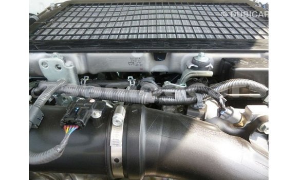 Buy Import Toyota Land Cruiser White Car in Import - Dubai in A'ana Buy Import Toyota Land Cruiser White Car in Import - Dubai in A'ana