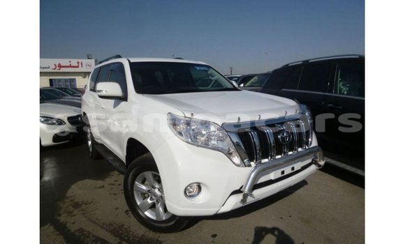 Buy Import Toyota Prado White Car in Import - Dubai in A'ana Buy Import Toyota Prado White Car in Import - Dubai in A'ana
