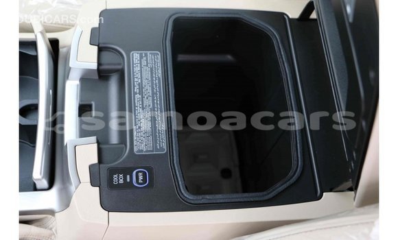 Acheter Import Voiture Toyota Land Cruiser Noir à Import - Dubai, A'ana Acheter Import Voiture Toyota Land Cruiser Noir à Import - Dubai, A'ana