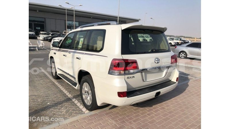 Big with watermark toyota land cruiser a ana import dubai 3939