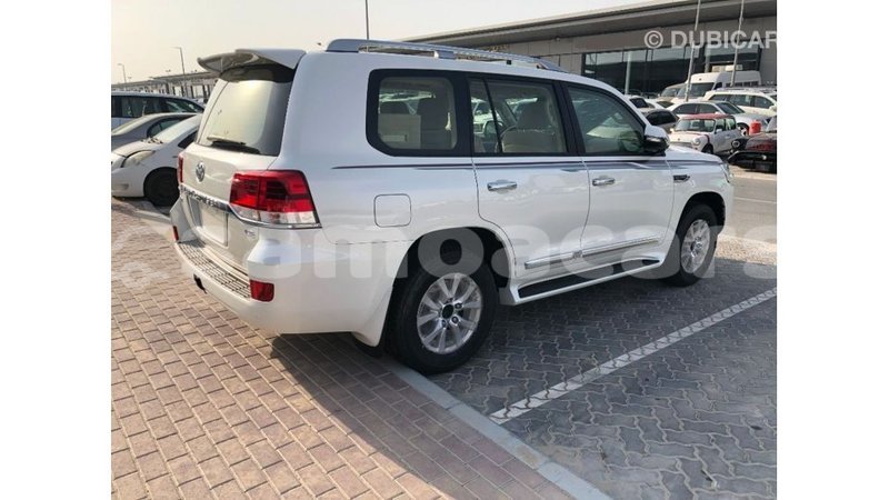 Big with watermark toyota land cruiser a ana import dubai 3939