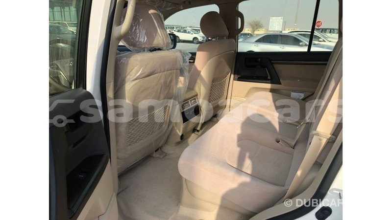 Big with watermark toyota land cruiser a ana import dubai 3940