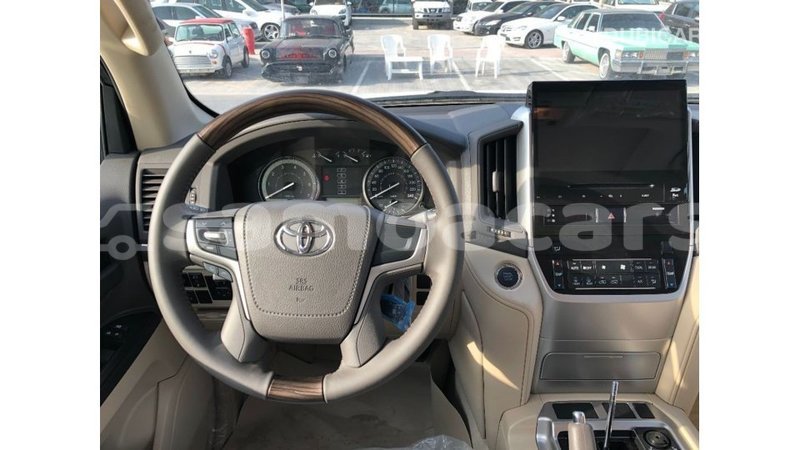 Big with watermark toyota land cruiser a ana import dubai 3940