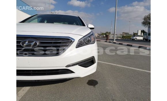 Acheter Import Voiture Hyundai Sonata Blanc à Import - Dubai, A'ana Acheter Import Voiture Hyundai Sonata Blanc à Import - Dubai, A'ana