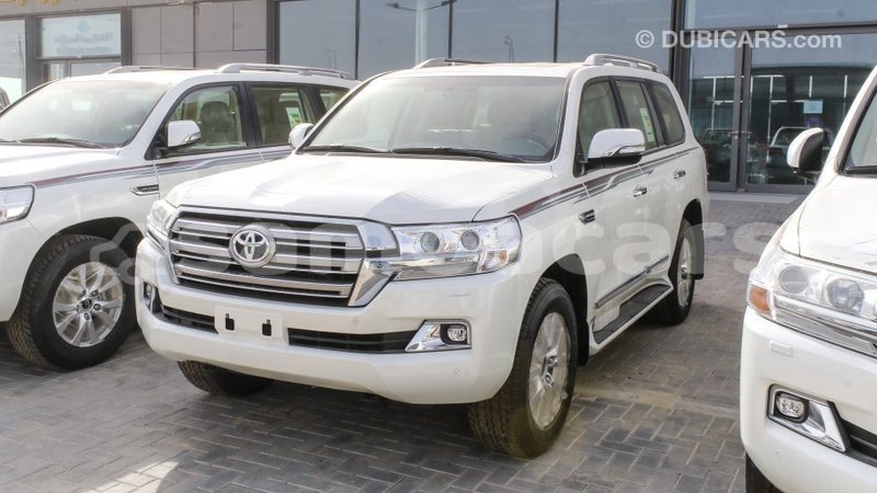 Big with watermark toyota land cruiser a ana import dubai 3952