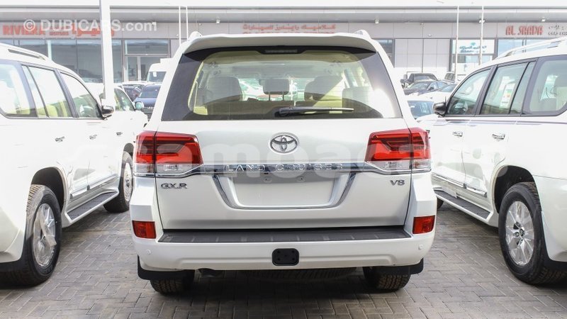 Big with watermark toyota land cruiser a ana import dubai 3952