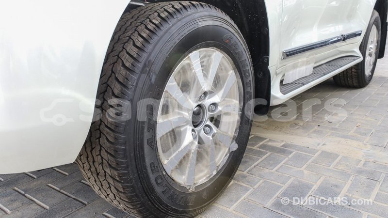 Big with watermark toyota land cruiser a ana import dubai 3952