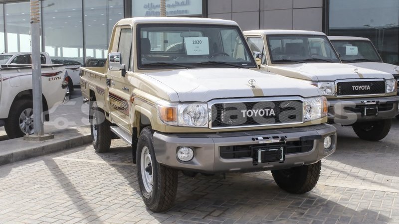 Big with watermark toyota land cruiser a ana import dubai 3954