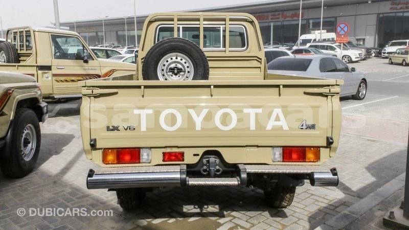 Big with watermark toyota land cruiser a ana import dubai 3954