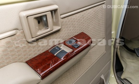 Acheter Import Voiture Toyota Land Cruiser Beige à Import - Dubai, A'ana Acheter Import Voiture Toyota Land Cruiser Beige à Import - Dubai, A'ana