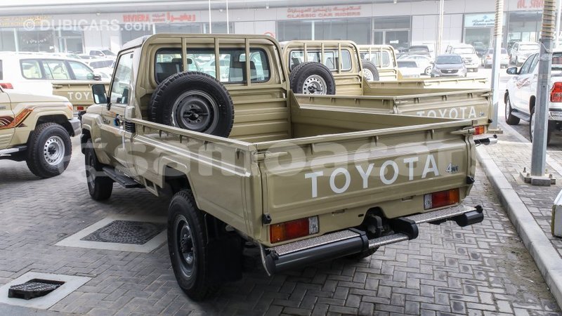 Big with watermark toyota land cruiser a ana import dubai 3956